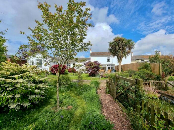 4 Bedroom Detached House For Sale In Buckland Brewer, EX39