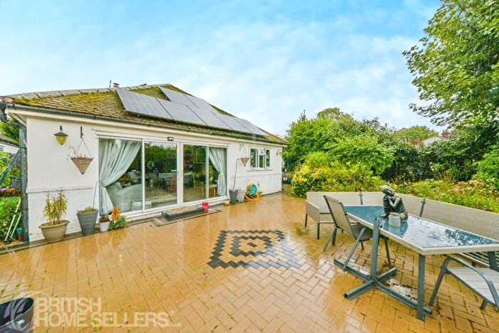 2 Bedroom Bungalow For Sale In St. Marys Rise, Breachwood Green, Hitchin, Hertfordshire, SG4