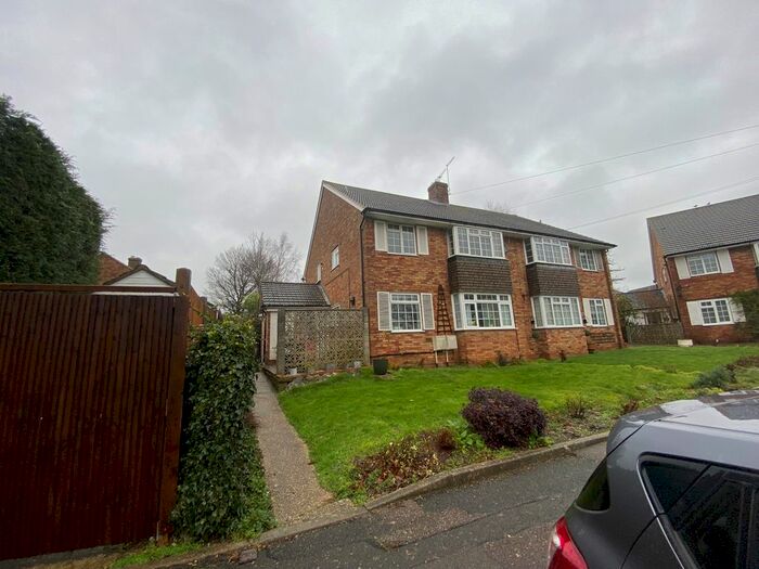 2 Bedroom Maisonette To Rent In Faringford Close, Potters Bar, EN6