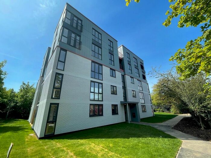 2 Bedroom Flat To Rent In Earlswood Way, Colchester, CO2