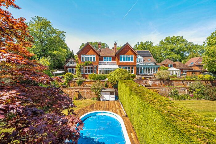 7 Bedroom Property For Sale In Hook Heath Road, Hook Heath, Woking, GU22
