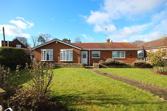 3 Bedroom Detached Bungalow For Sale In Elmfield Drive, Brandesburton, YO25