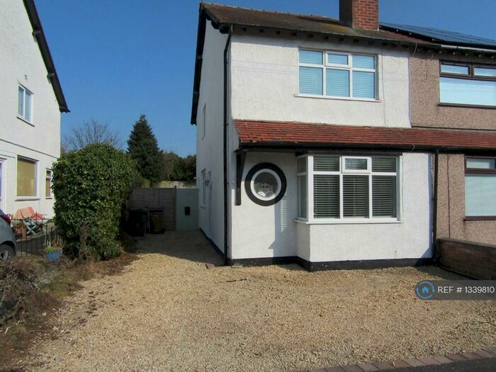3 Bedroom Semi-Detached House To Rent In Downham Drive, Heswall, Wirral, CH60