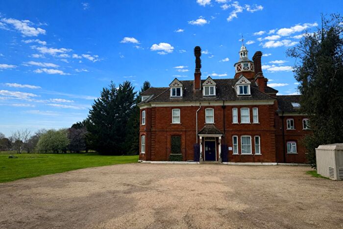 Studio To Rent In East Hall, Feltwell, IP26