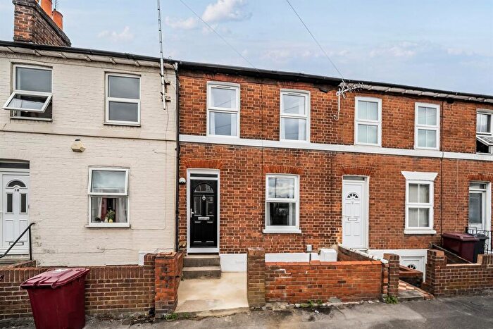 4 Bedroom Terraced House To Rent In Bedford Road, Reading, RG1