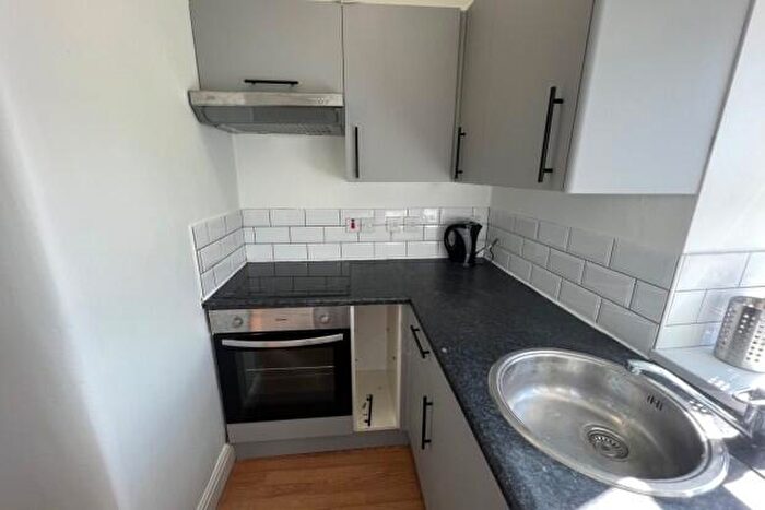 1 Bedroom Flat To Rent In Newport Road Cardiff, CF24