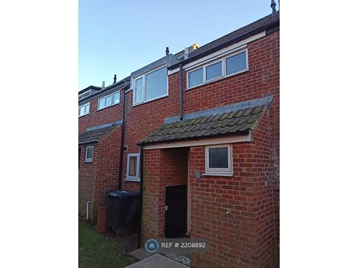 3 Bedroom Terraced House To Rent In Chaytor Court, Darlington, DL3