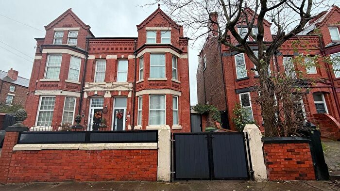 6 Bedroom Semi Detached House For Sale In Oxford Avenue, Bootle, L20