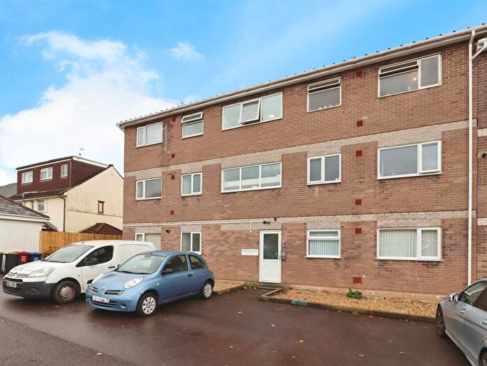 1 Bedroom Flat For Sale In Tyn-Y-Parc Road, Cardiff, CF14