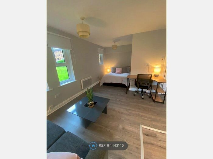 Studio To Rent In Garriochmill Way, Glasgow, G20