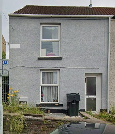 2 Bedroom End Terrace House To Rent In Llangyfelach Road, Swansea, SA5