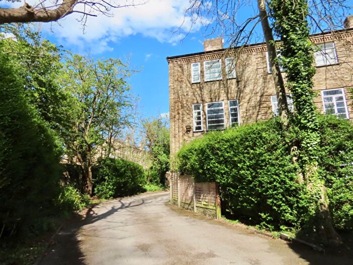 2 Bedroom Flat To Rent In Linnet Lane, Liverpool, L8