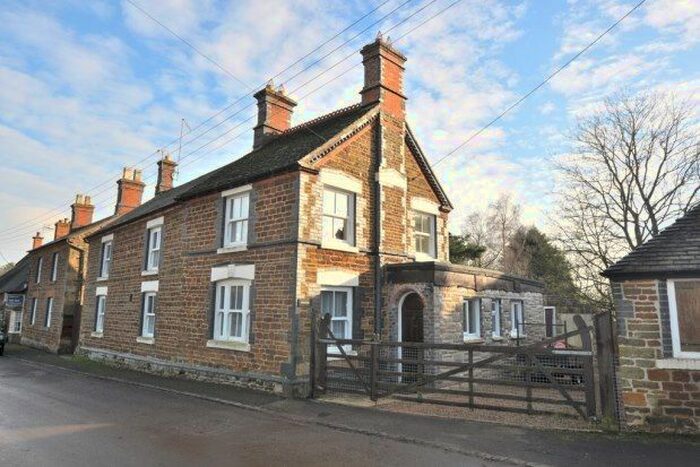 3 Bedroom Detached House To Rent In Main Street, Towcester, NN12