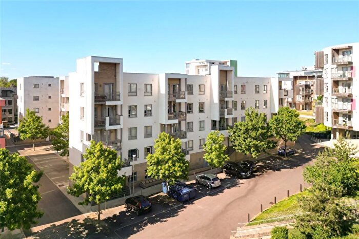 2 Bedroom Apartment For Sale In Glenalmond Avenue, Cambridge, Cambridgeshire, CB2