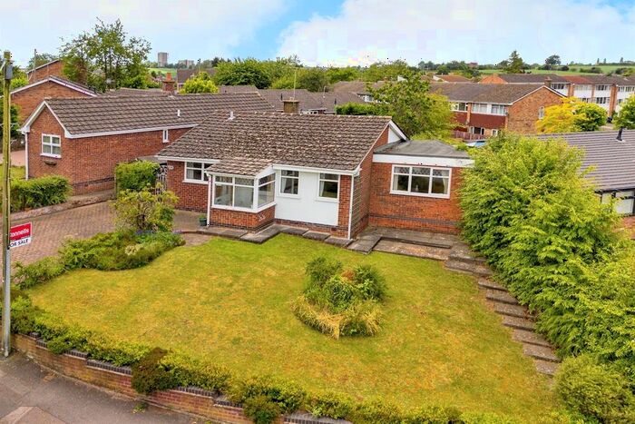 2 Bedroom Detached Bungalow For Sale In New Street, Cubbington, Leamington Spa, CV32
