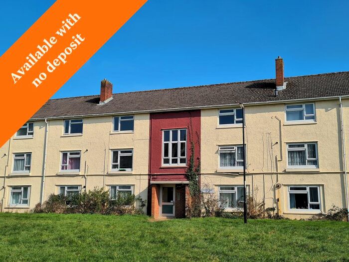 2 Bedroom Flat To Rent In Honister Close, Southampton, Hampshire, SO16