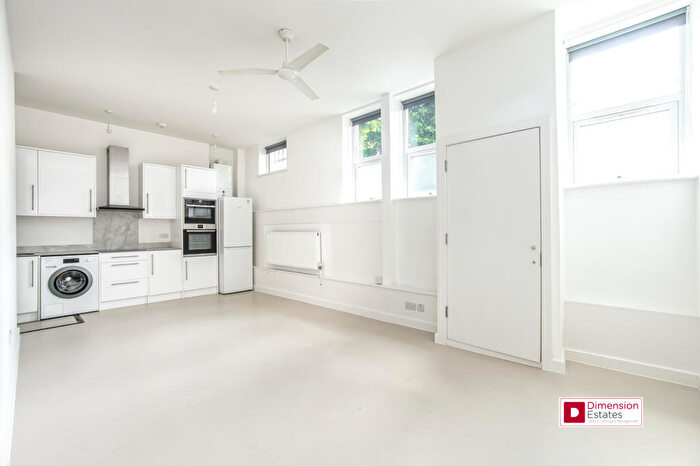 2 Bedroom Flat To Rent In Norfolk Avenue, South Tottenham, Harringey, London, N15