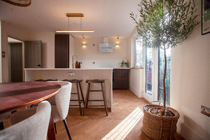 2 Bedroom Penthouse To Rent In Wilbraham Road, Manchester, Greater Manchester, M16