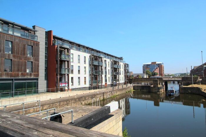 2 Bedroom Flat To Rent In Hebble Wharf, Navigation Walk, Wakefield, West Yorkshire, WF1