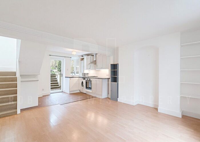 2 Bedroom Flat To Rent In Arlington Road, London, NW1