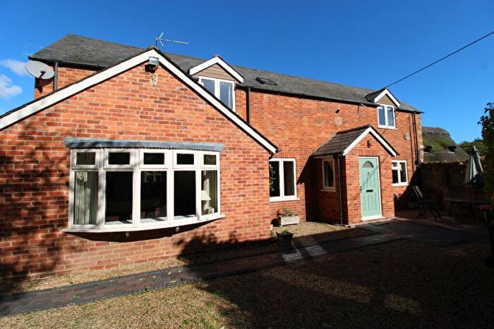 3 Bedroom Detached House To Rent In East Street, Olney, MK46