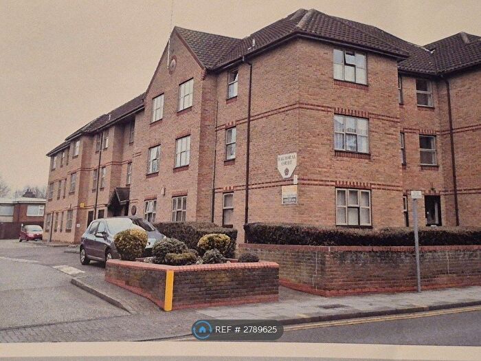 1 Bedroom Flat To Rent In Balmoral Court, Chelmsford, CM2