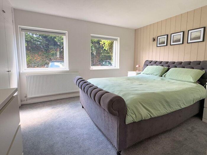 2 Bedroom Flat For Sale In Felpham, West Sussex, PO22