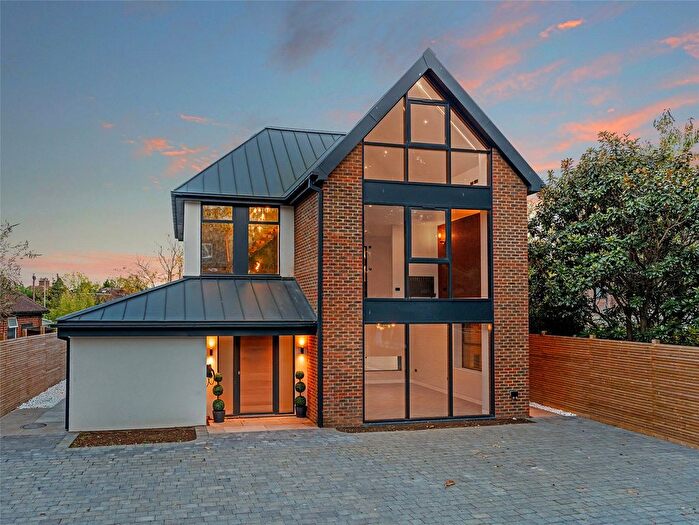 5 Bedroom Detached House For Sale In Kingston Vale, London, SW15