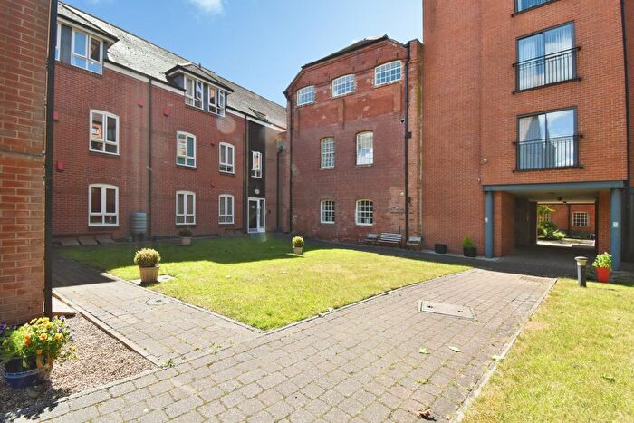 2 Bedroom Flat For Sale In Castle Brewery, Newark, NG24