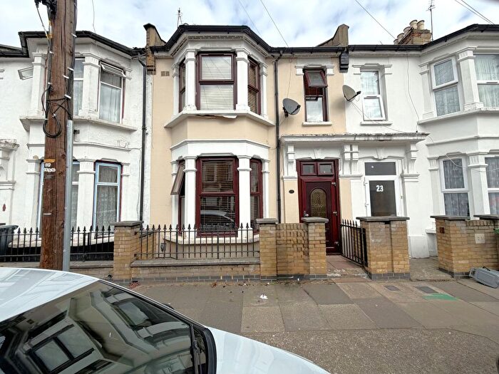 3 Bedroom Terraced House For Sale In Grosvenor Road, London, E7