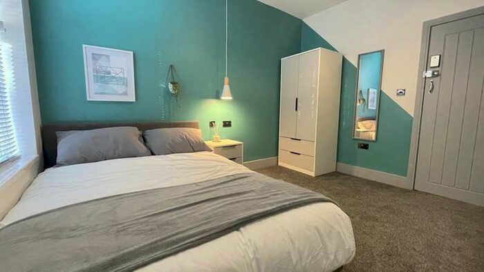 1 Bedroom House To Rent In Room 4, Salisbury Grove, LS12