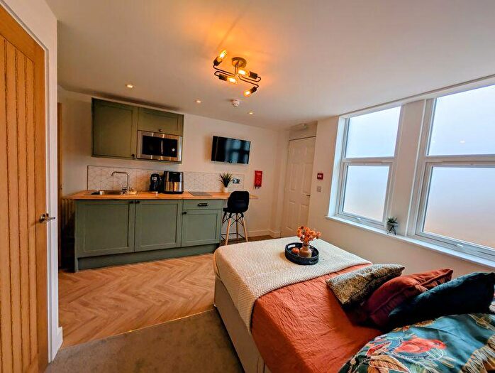 6 Bedroom Terraced House To Rent In Ensuites And Studios Available, NG4