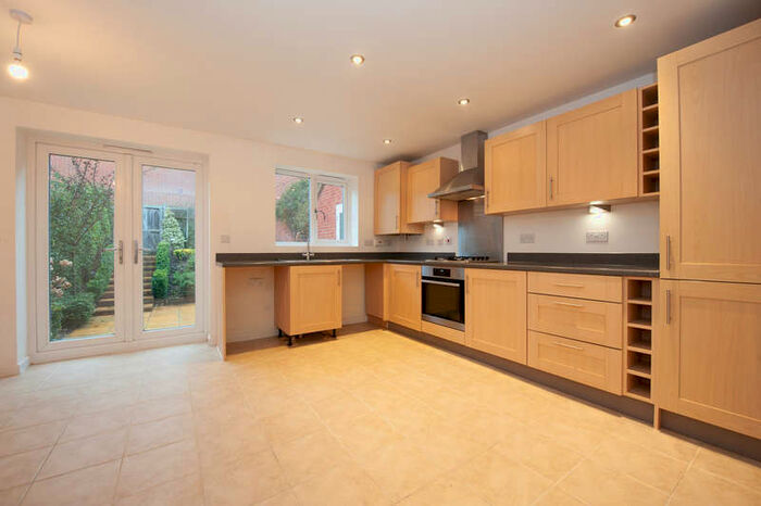 3 Bedroom End Of Terrace House To Rent In Russ Avenue, Faringdon, SN7