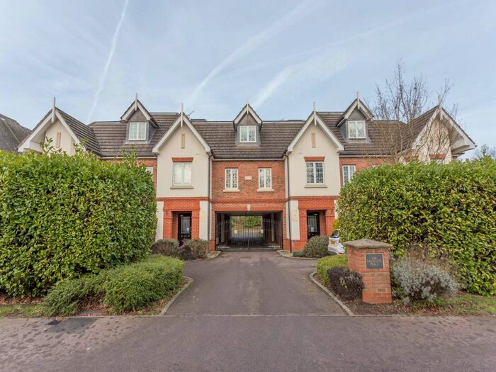 2 Bedroom Flat To Rent In Eastcote Place, Fernbank Road, Ascot SL5