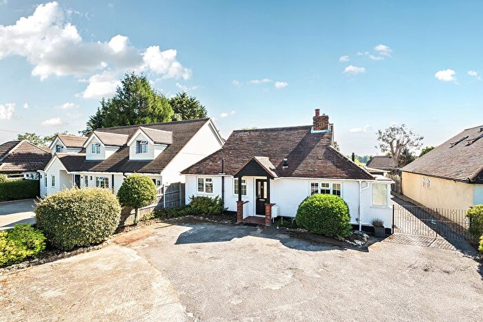 4 Bedroom Bungalow For Sale In Downsview Avenue, Woking, GU22