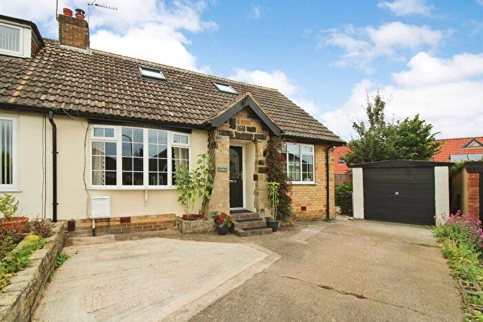4 Bedroom Bungalow For Sale In Princess Grove, Knaresborough, HG5