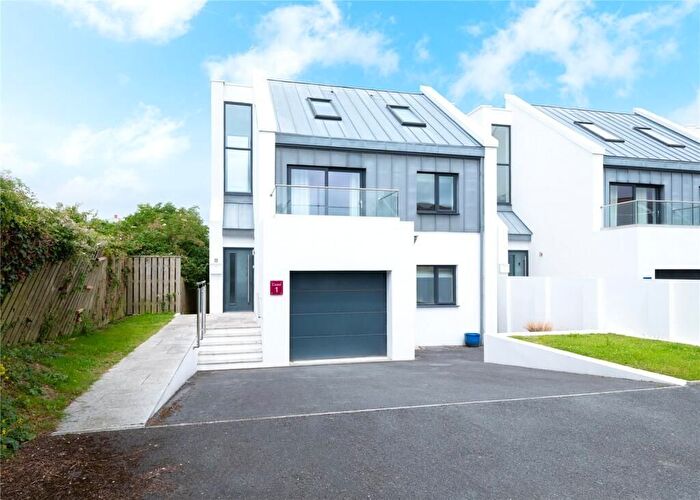 4 Bedroom Detached House For Sale In Grenville Road, Padstow, PL28
