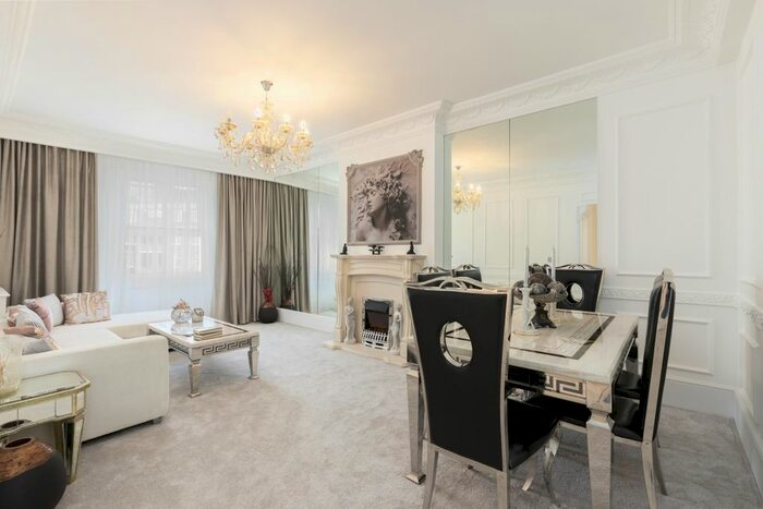 2 Bedroom Flat To Rent In Westbourne Street, London, W2