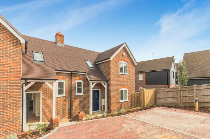 3 Bedroom Semi-Detached House For Sale In Forge Close, Pyecombe, BN45