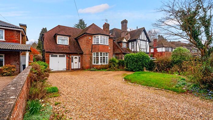 4 Bedroom Detached House For Sale In Ludlow Avenue, South Luton, Luton, Bedfordshire, LU1