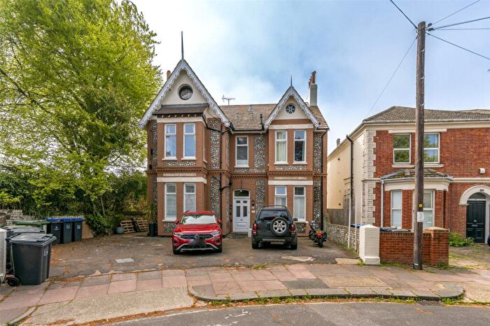 1 Bedroom Flat For Sale In Winchester Road, Worthing, West Sussex, BN11