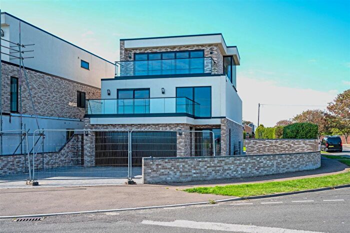 5 Bedroom Detached House For Sale In Marine Parade, Gorleston, NR31