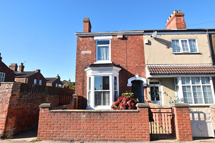 3 Bedroom Terraced House For Sale In Legsby Avenue, Grimsby, DN32