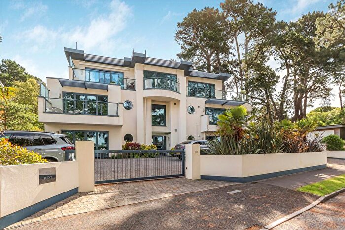 2 Bedroom Apartment For Sale In Dorset Lake Avenue, Lilliput, Poole, Dorset, BH14