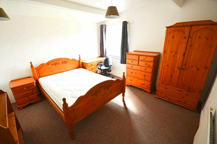 8 Bedroom Semi-Detached House To Rent In Brook Road, Fallowfield, Manchester, Manchester, M14