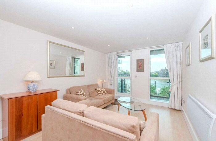 2 Bedroom Flat For Sale In St. George Wharf, London, SW8