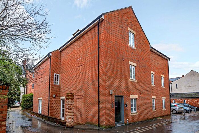 1 Bedroom Apartment To Rent In Norfolk Street, Gloucester, GL1
