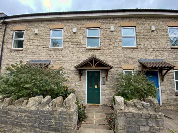 2 Bedroom Flat To Rent In Wishford Mews, Radstock Road, Midsomer Norton, BA3