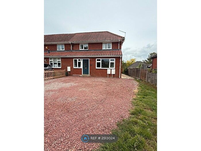 3 Bedroom Semi-Detached House To Rent In Garden Lane, Worlingham, Beccles, NR34