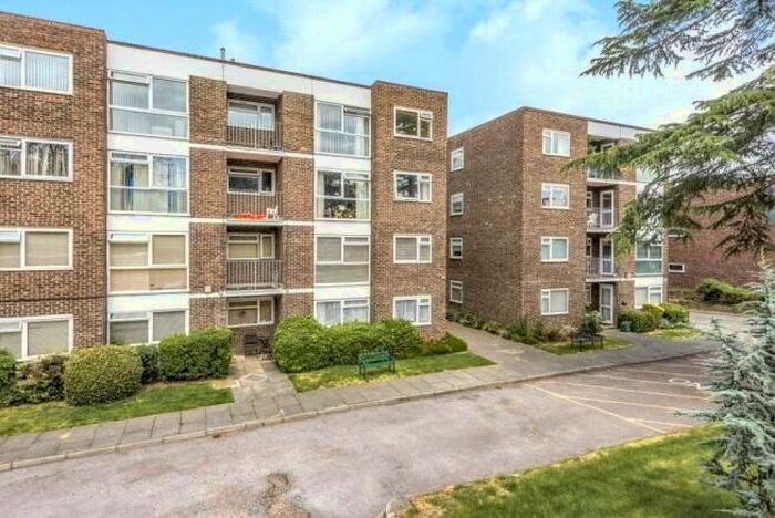 2 Bedroom Flat To Rent In Orchard Road, Bromley, BR1